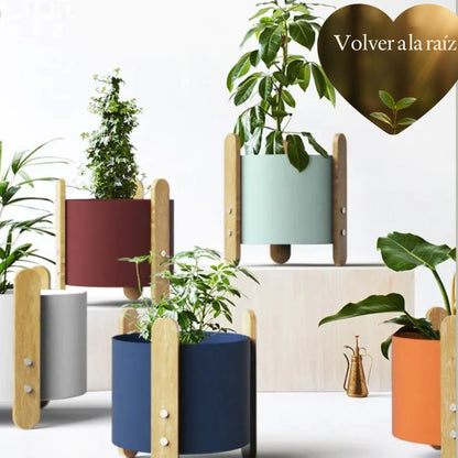 Nordic Iron Planter with Minimalist Design